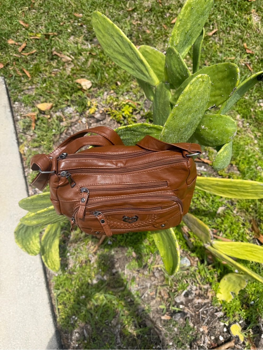 AFILE Crossbody Leather Shoulder Bag In Brown - Picture 7 of 16